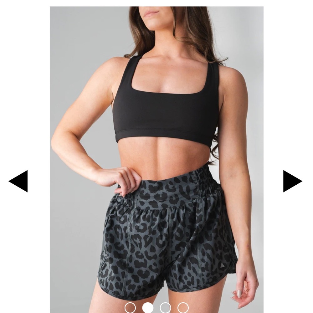 Vitality Core Bra- midnight in Medium